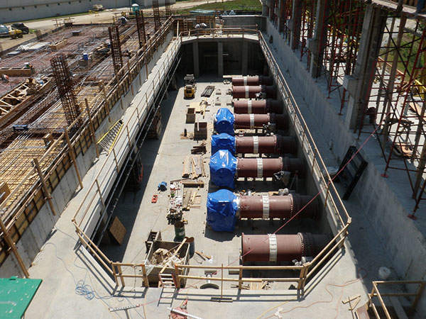 Installation of UV reactors during construction of GCWW's ultraviolet disinfection treatment facility. Image courtesy of Greater Cincinnati Water Works.