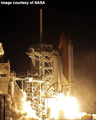 The Space Shuttle Endeavour blasts off on 14 November 2008 to begin the STS-126 mission, with the water recovery system safely aboard.