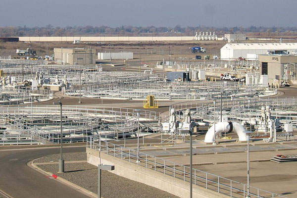 The Sacramento Regional Wastewater Treatment Plant has a designed treatment capacity of 181 million gallons per day (mgd) for average dry weather flow (ADWF). Image courtesy of Regional San.